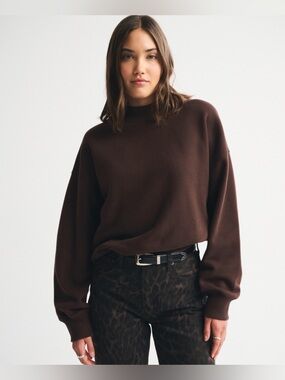 Abercrombie Sunday Mockneck Crew Dark Coffee